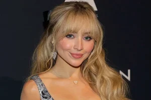 Sabrina Carpenter Hair and How She Rocks Every Hairstyle
