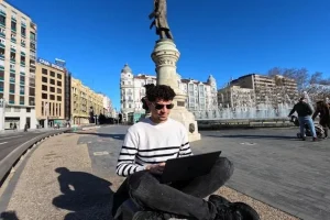Top 5 Ways To Fund Your Nomadic Lifestyle