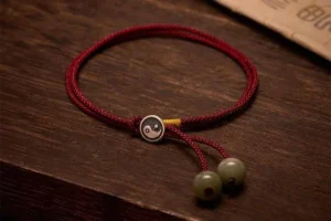 Yinyang and Red String Bracelet – Meaning, Symbolism, and Why They Remain Timeless Accessories