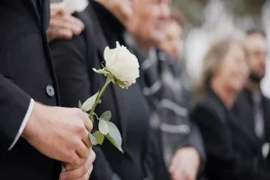 Key Questions Families Should Ask Before Choosing Burial vs Cremation